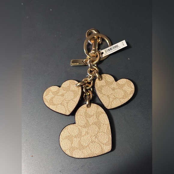 NWT Coach Heart Appliqué Rose Gold and Pink Dangle Keychain Charm Fob - Picture 3 of 3